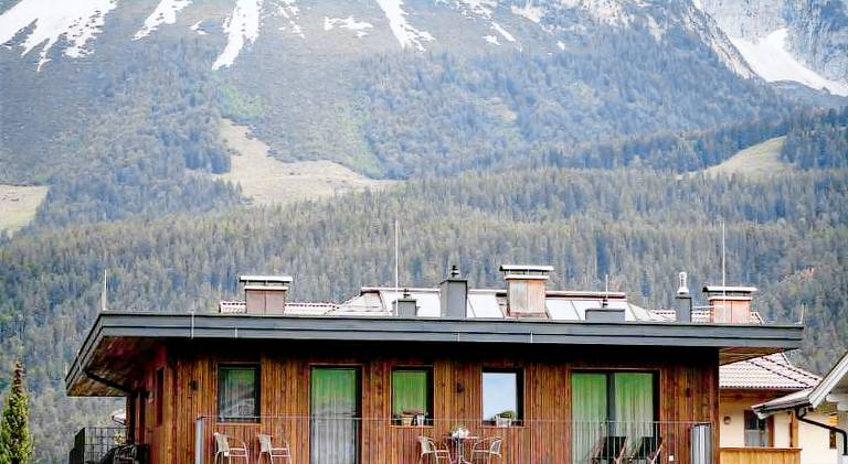 Pleasant holiday apartment with sauna, yard & patio | Next to the ski | Pet-friendly in Ellmau