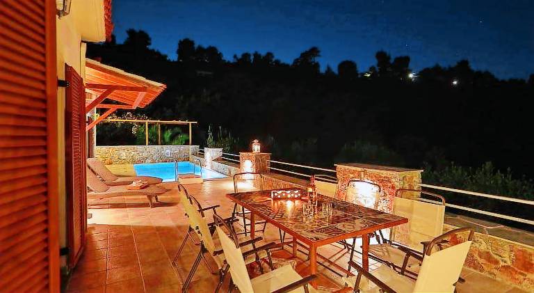 Vacation home with pool | Dogs allowed — photo 3