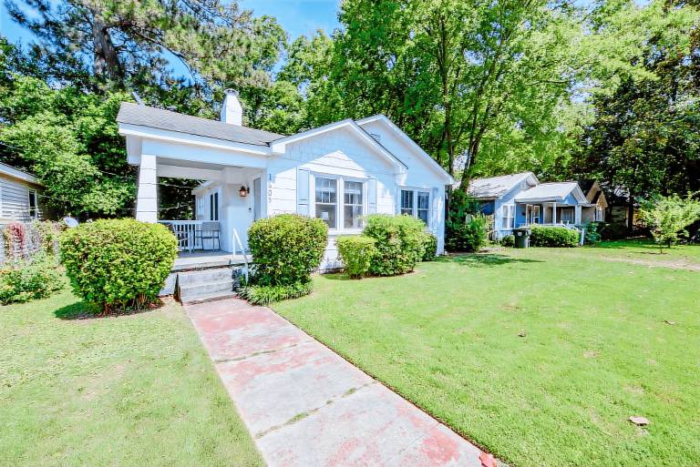 Vacation home with garden & grill | City view — photo 4