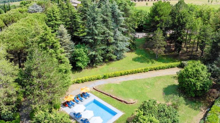 Children-friendly villa with yard, private pool & barbecue | Garden view | Pets allowed — photo 2