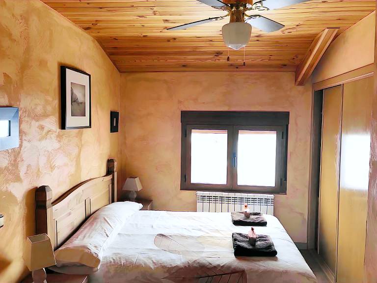 Rural House 'Sanz' with Mountain Views, Shared Pool and Wi-Fi — photo 3
