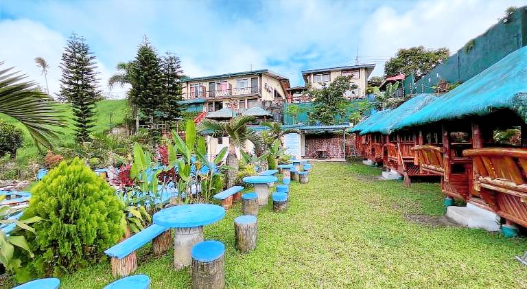 Little Falls Inn Tagaytay — photo 2