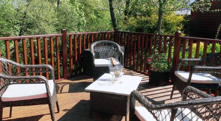Lodge with yard & patio | Perfect for remote work — photo 5