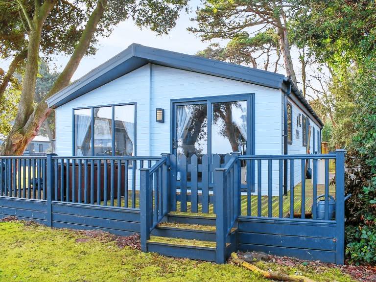 Cottage  Oulton Broad