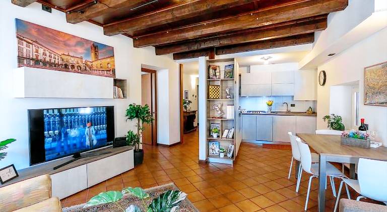 Charming apartment | Near Santa Maria Maggiore | Pets are welcome — photo 2