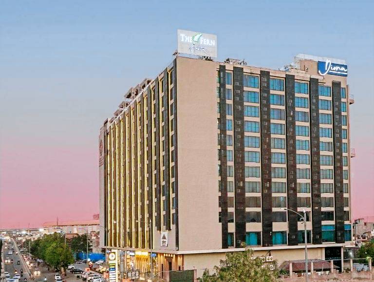 350 m&sup2; Apartment mit Hotelservice