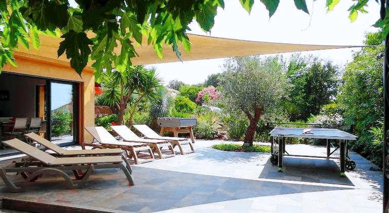 Villa with jacuzzi — photo 5