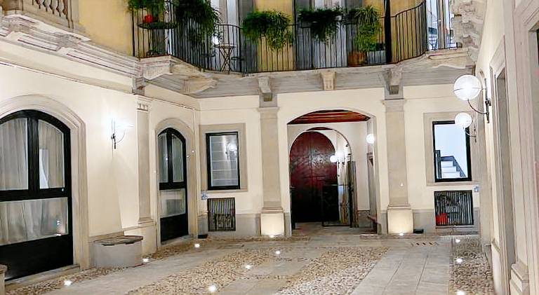 Holiday apartment | Next to Milan Cathedral — photo 4
