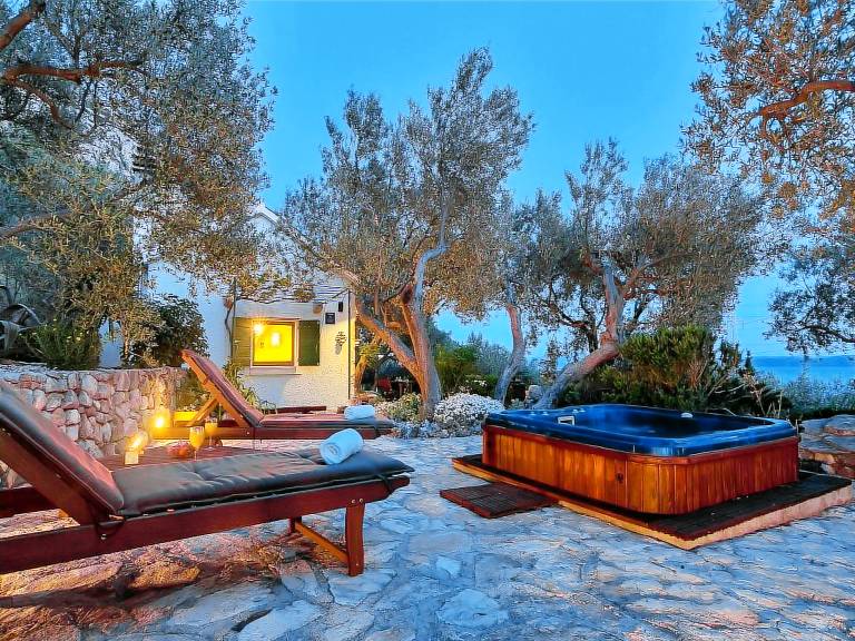 Ferienhaus in Makarska f&uuml;r max. 2 Personen