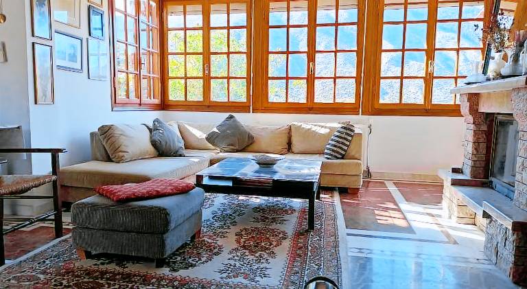 Chalet with garden, barbeque & patio — photo 2