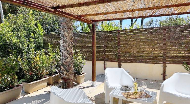 Apartment with yard & terrace | Next to the beach | Pets allowed — photo 5