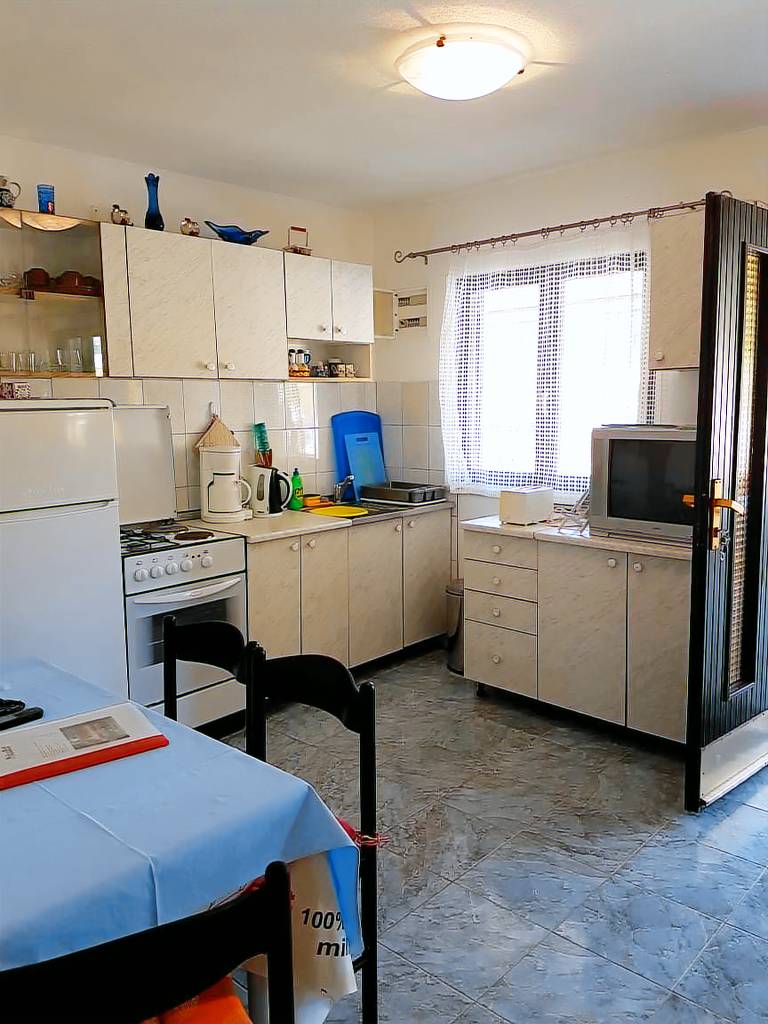 One bedroom apartment with terrace and sea view Cove Prapratna - Prapatna, Hvar (A-12207-b) — photo 5