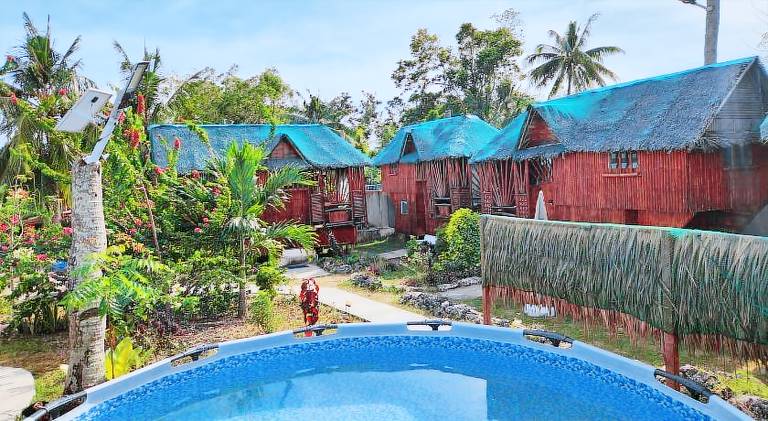 Nirvana Bamboo & Dive resort in Moalboal