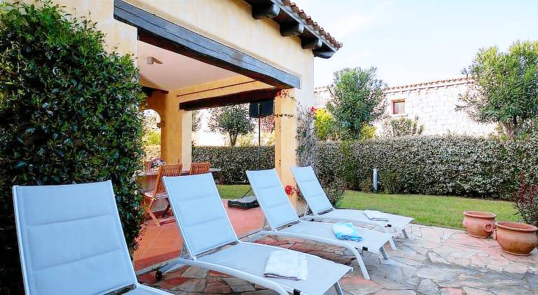 Villa with pool | Pet-friendly — photo 3
