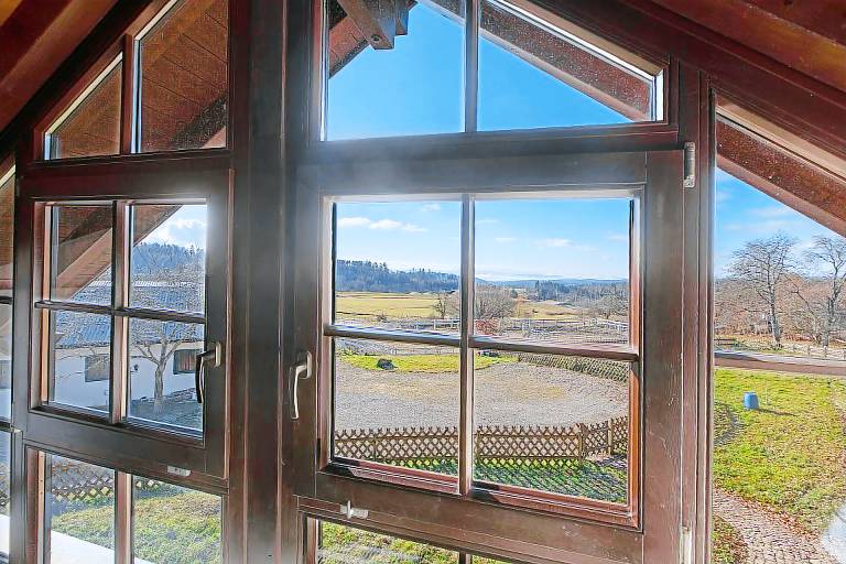 Apartment 'Ferienwohnung -Pferdeblick-' with Mountain View and Wi-Fi — photo 2