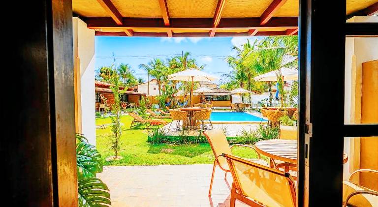 Holiday apartment with pool, grill & garden — photo 3