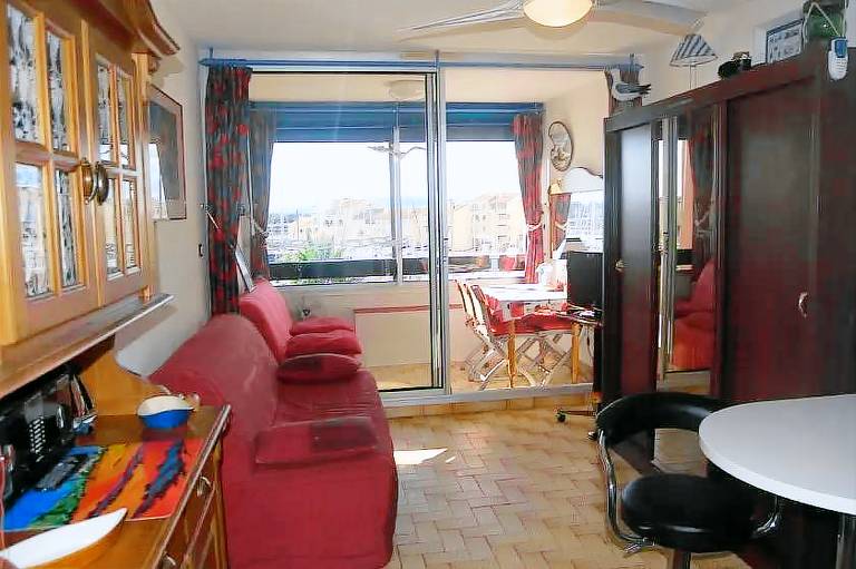 Studio with 1 room for 3 persons — photo 3