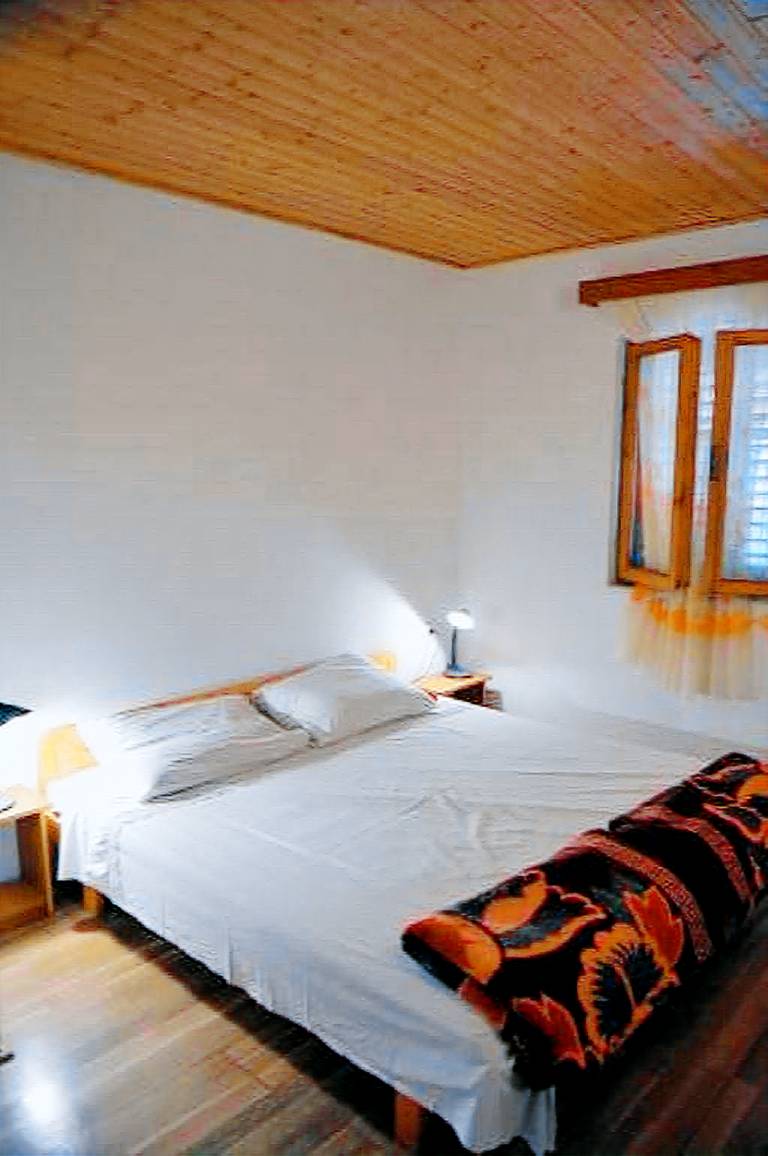 Two bedroom apartment near beach Ivan Dolac, Hvar (A-18100-a) — photo 5
