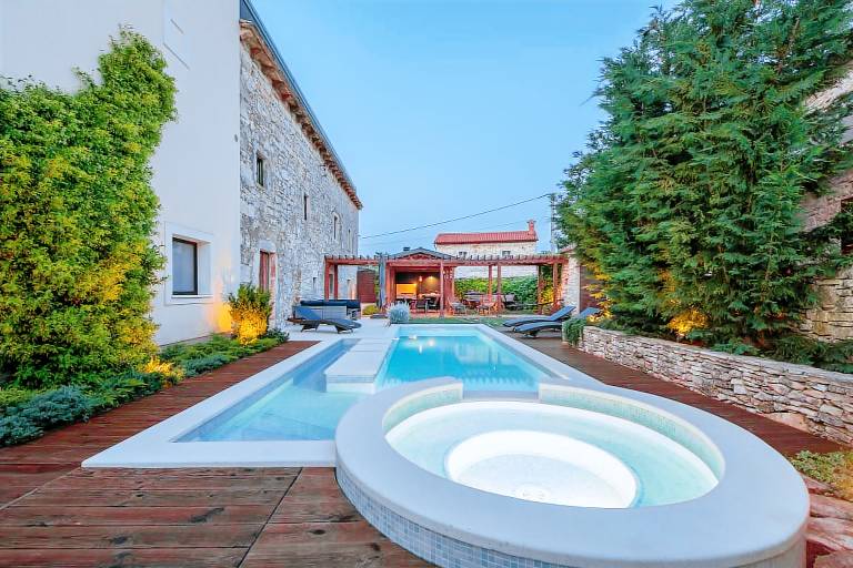 Ferienhaus in Pusti, Rapanji für max. 9 Personen, Ferienhaus in Pusti, Rapanji für max. 9 Personen,