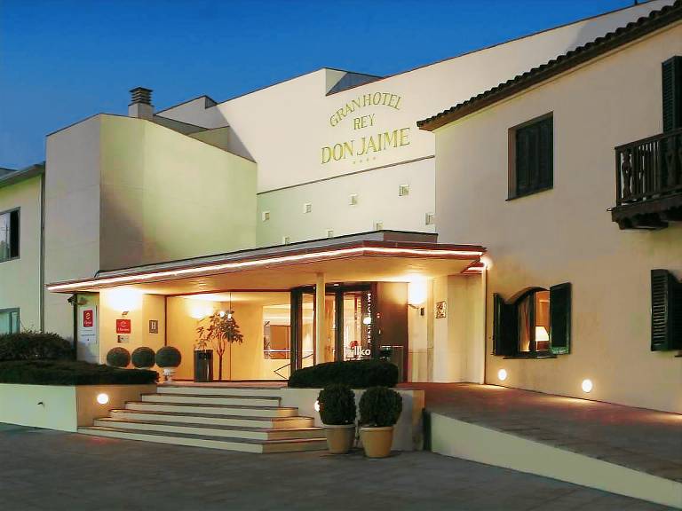 Gran Hotel Rey Don Jaime in Castelldefels