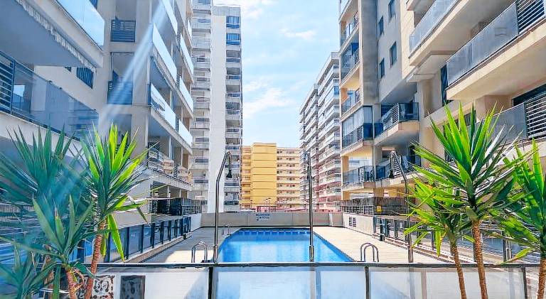 Holiday apartment with pool — photo 4