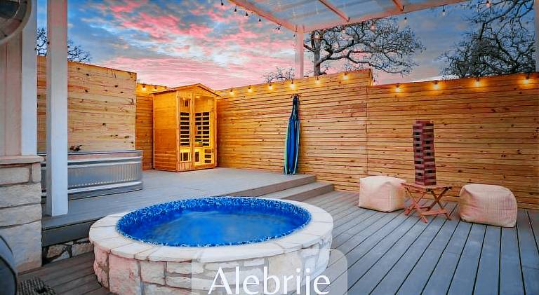 Secluded Luxury Couples cabin Sauna Pool in Wimberley, TX