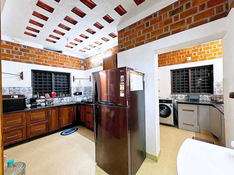 House with terrace, yard & barbeque | Perfect for remote work — photo 3