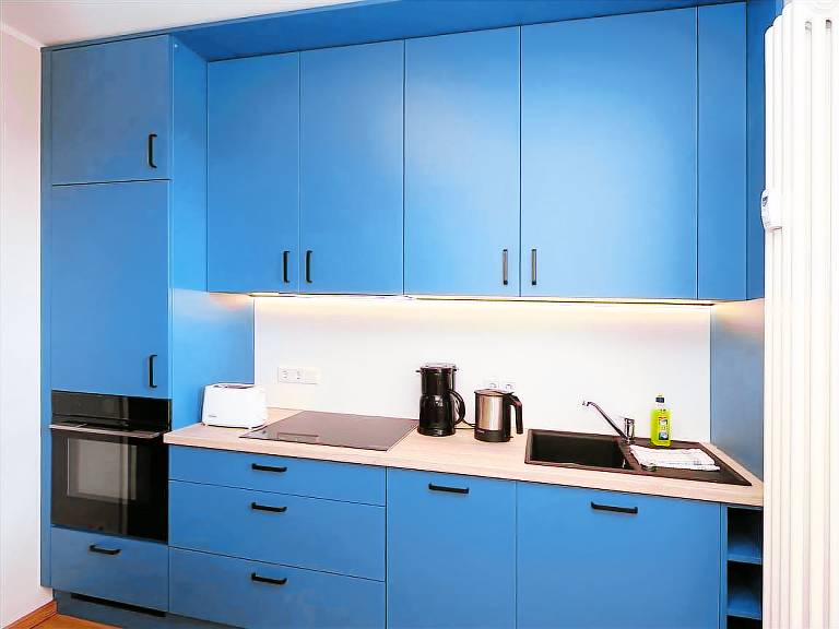 Appartement mit 1 Schlafzimmer und Balkon — photo 3