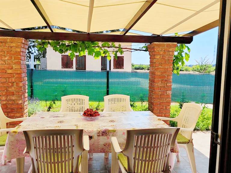 Child-friendly charming house with private pool, yard & barbeque | Pet-friendly — photo 5