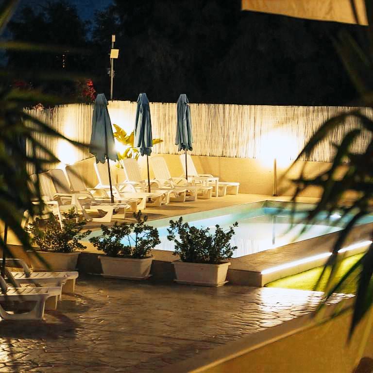 Rental apartment with garden & private pool — photo 4