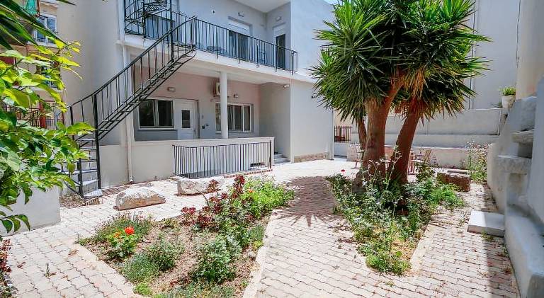 Holiday apartment with pool — photo 5