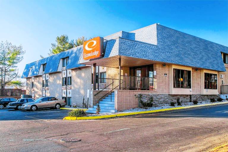 Econo Lodge Milldale - Southington in Southington, CT