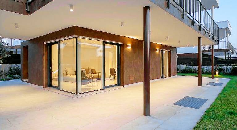 Villa with garden, private pool & terrace — photo 4