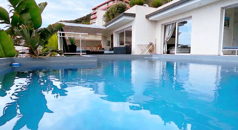 Pleasant villa with pool | Next to the beach | Pet-friendly in Ajaccio