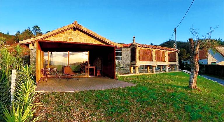 390 m&sup2; Ferienhaus