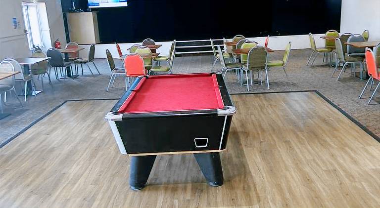 Holiday apartment with pool — photo 5