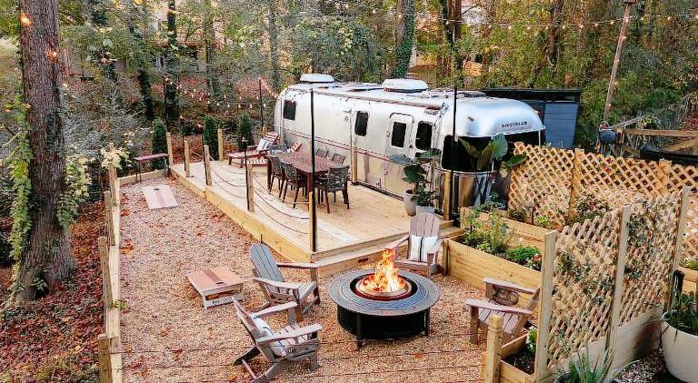 Cozy Lakefront Airstream - Private Deck and Firepit - Sleeps 6 in Smyrna, GA