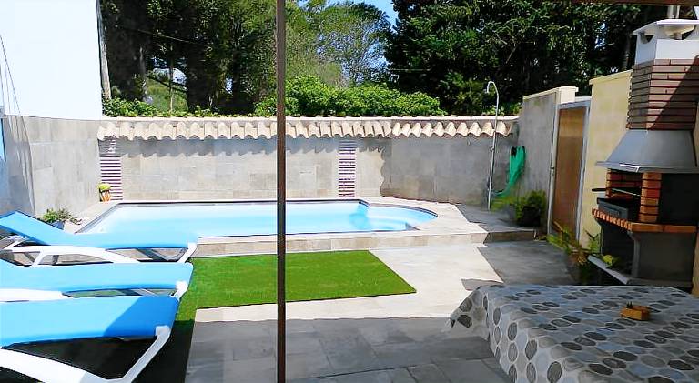 Vacation home with pool | Dogs allowed — photo 3
