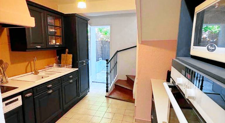 House with garden, patio & BBQ | Perfect for remote work — photo 2