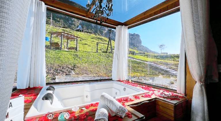 900 m² Chalet