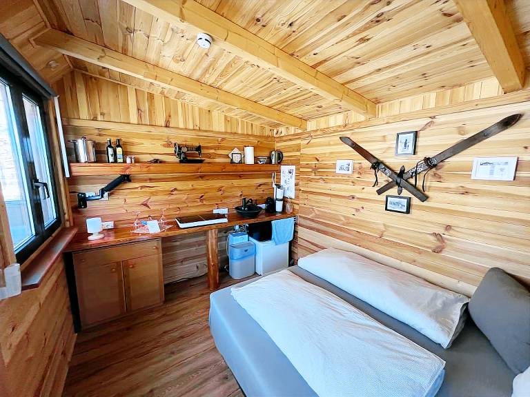 Children-friendly lovely rental with garden, patio & barbeque | Garden view | Pets allowed — photo 3