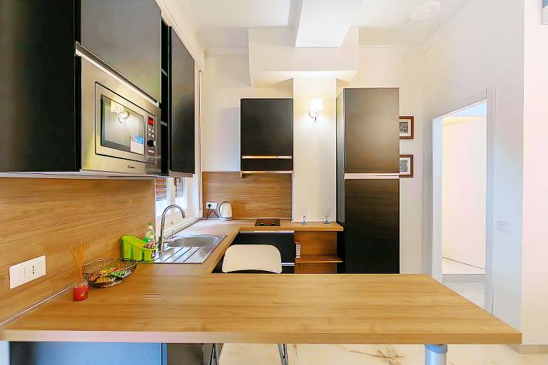 'Studio with Terrace Chagall' with Terrace and Air Conditioning — photo 3