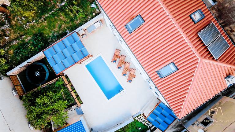Villa with pool, hot tub & terrace | Sea view — photo 4