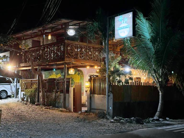 Tranquil Getaway Travellers Inn in Mabini