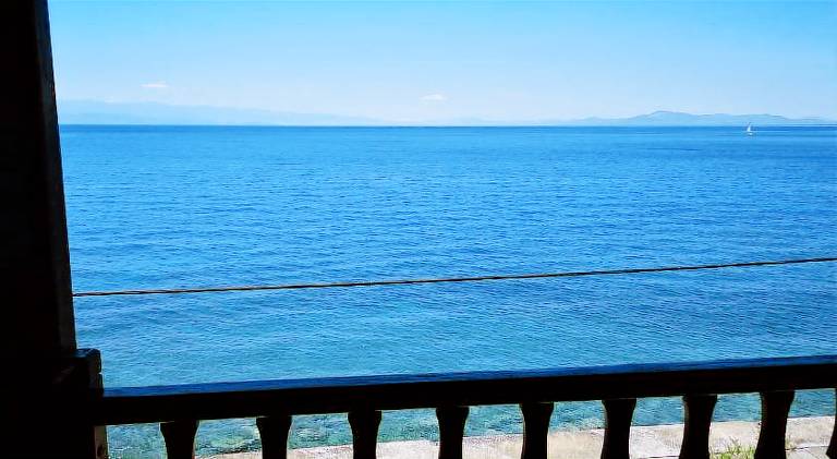 Serviced apartment with terrace & yard | Close to the beach | Pets allowed in South Pelion