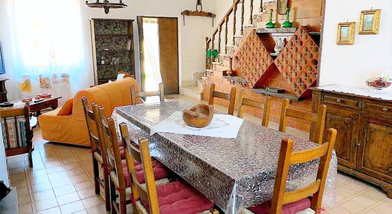 House with 2 rooms for 6 persons — photo 4