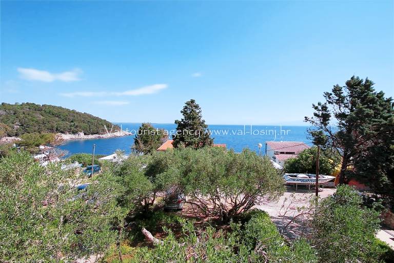 Holiday apartment with patio in Mali Losinj