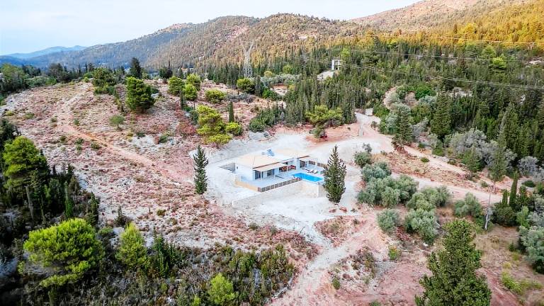 Fully equipped beautiful villa with yard, pool & BBQ | Good for workation | Dogs allowed — photo 2