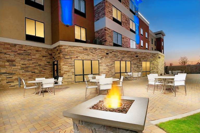 Holiday Inn Express & Suites Waco South by IHG