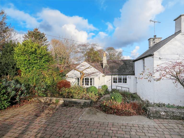 Cottage  Amlwch